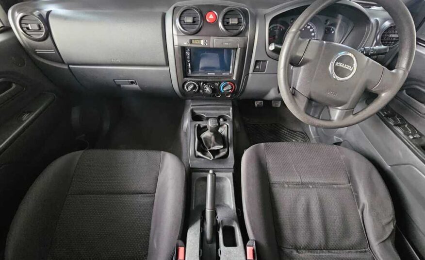 2010 ISUZU KB250D-TEQ LE P/U D/C