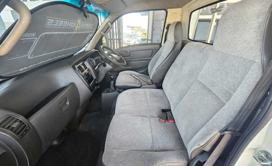 2014 HYUNDAI H100 2.6D F/C D/S