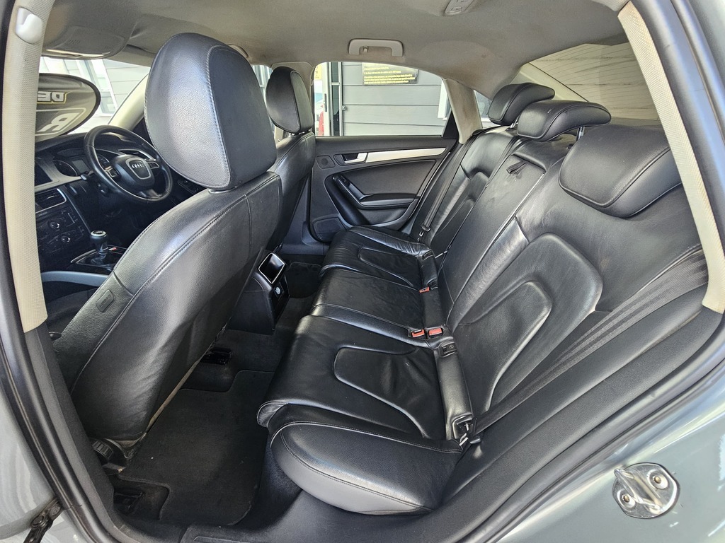2011 AUDI A4 1.8T AMBITION (B8)