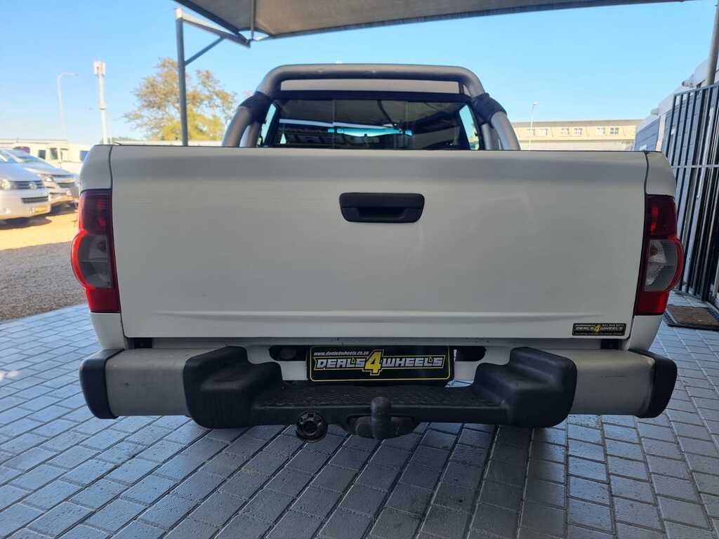 2009 ISUZU KB240 LE P/U D/C