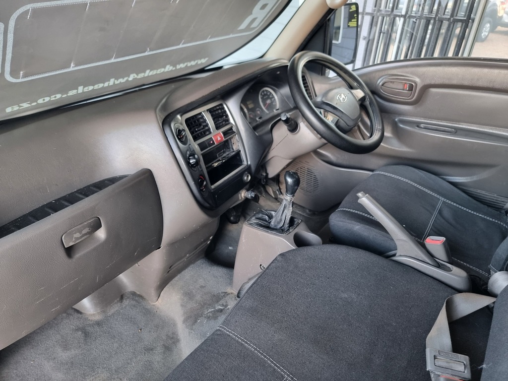 2015 HYUNDAI H100 2.6D F/C D/S