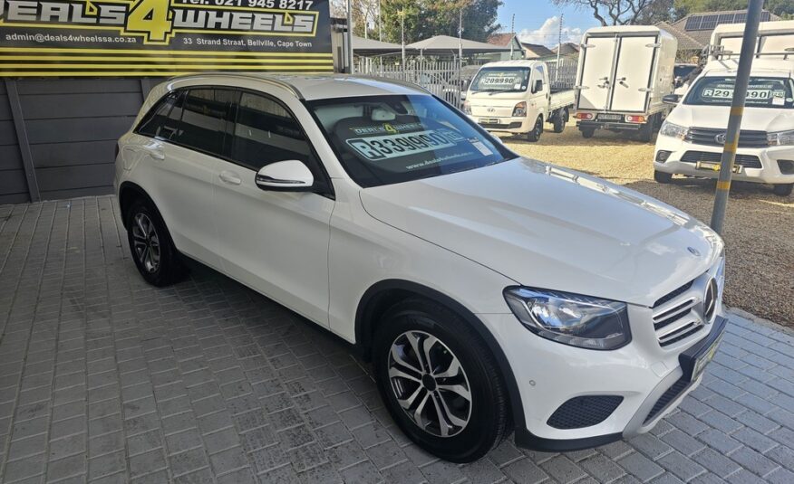 2016 MERCEDES-BENZ GLC 220d