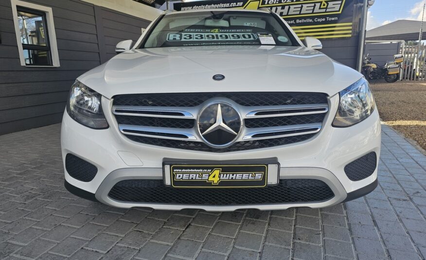 2016 MERCEDES-BENZ GLC 220d