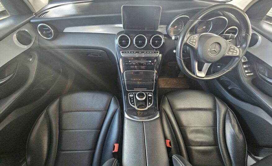 2016 MERCEDES-BENZ GLC 220d