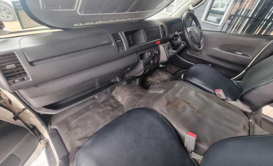 2022 TOYOTA QUANTUM/HIACE 2.5 D-4D SESFIKILE 16s