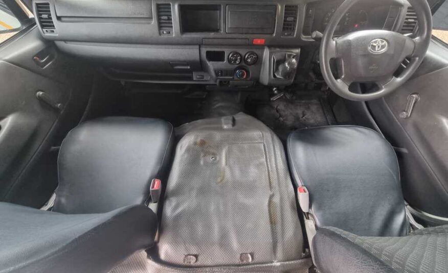 2022 TOYOTA QUANTUM/HIACE 2.5 D-4D SESFIKILE 16s