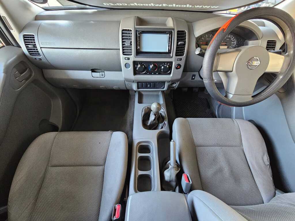 2011 NISSAN NAVARA 2.5 dCi LE P/U D/C