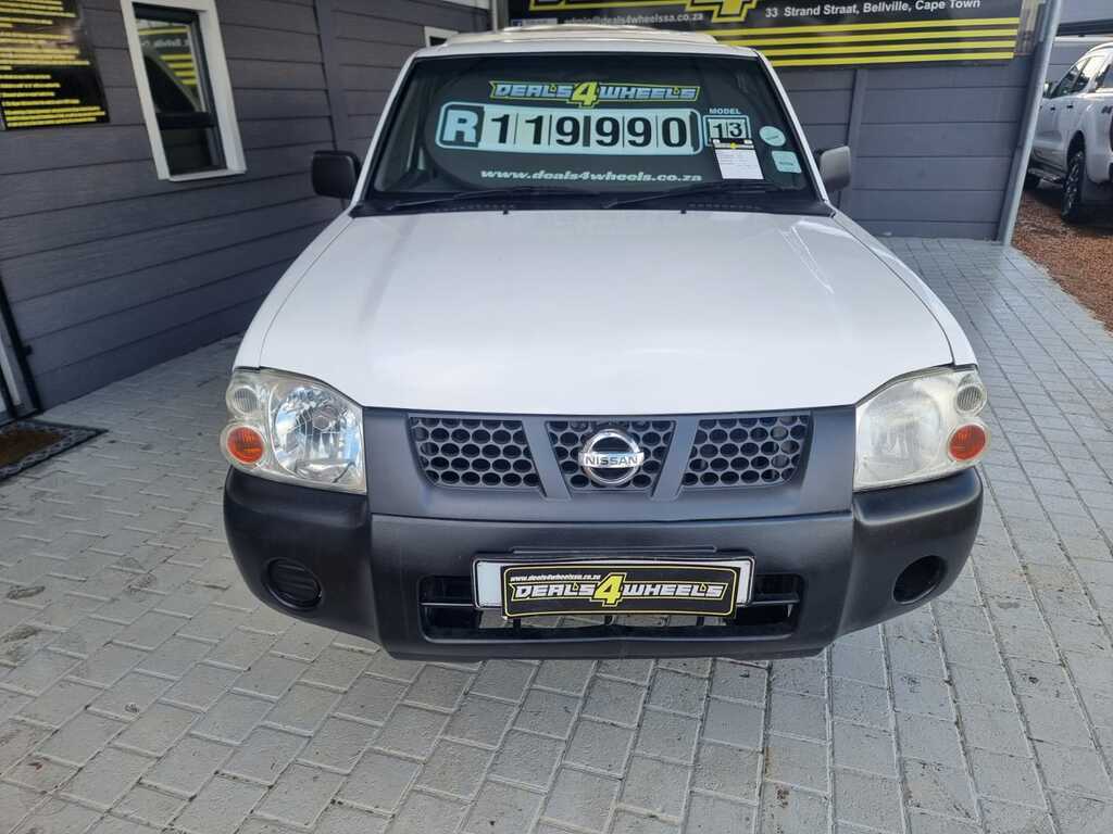 2013 NISSAN HARDBODY NP300 2.0i S LWB (K09/K38) P/U S/C