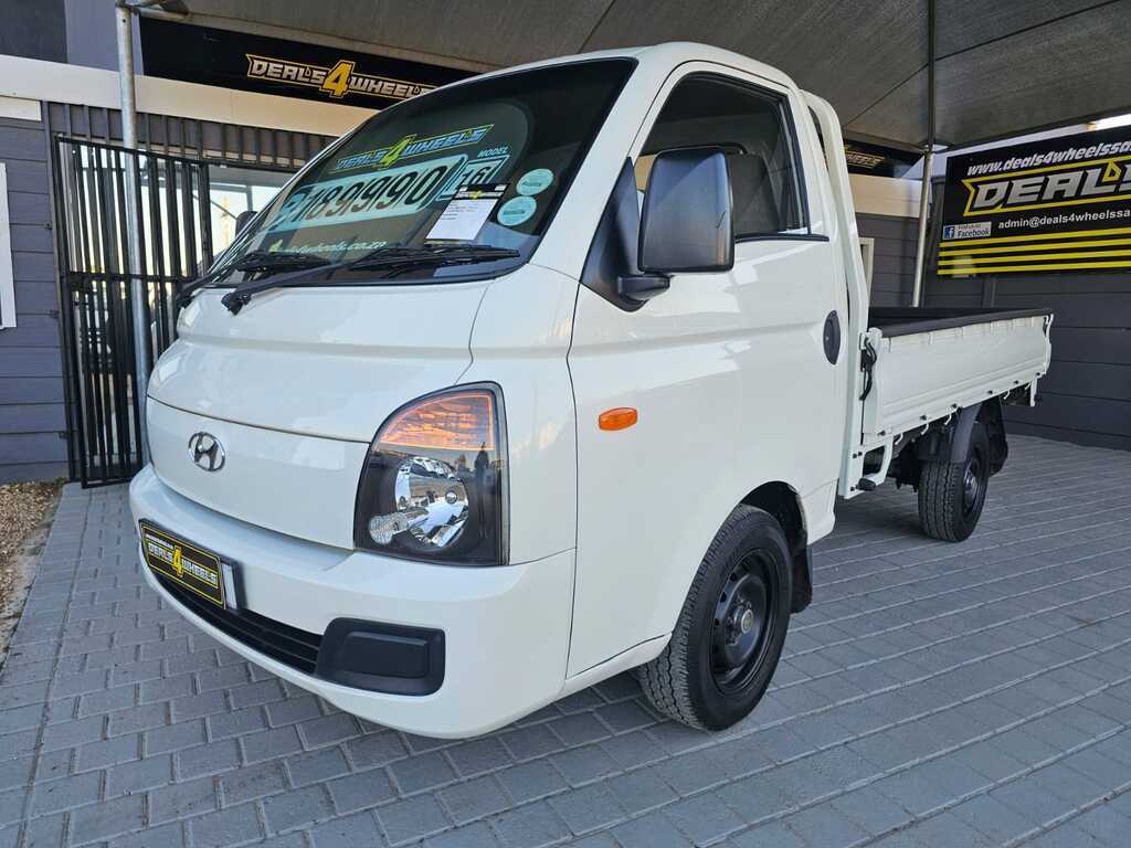 2016 HYUNDAI H100 2.6D F/C D/S