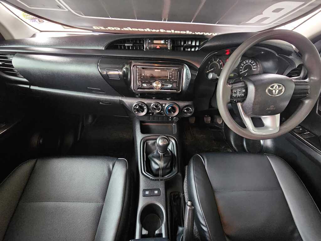 2021 TOYOTA HILUX 2.4 GD-6 SR 4X4 P/U D/C