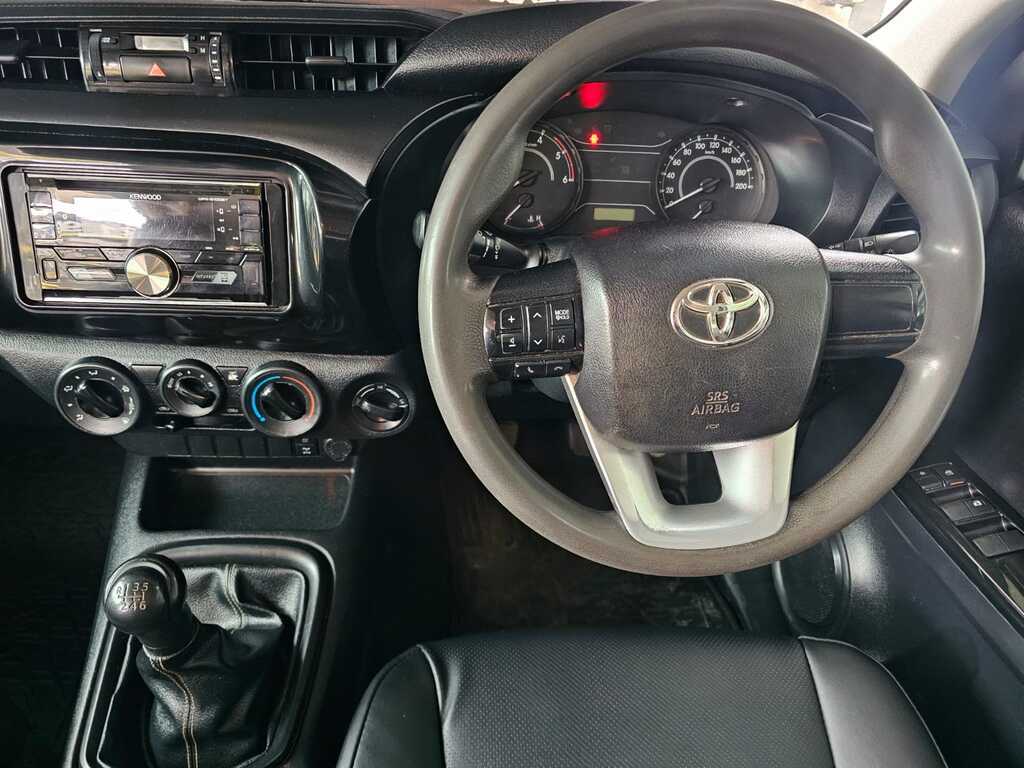 2021 TOYOTA HILUX 2.4 GD-6 SR 4X4 P/U D/C