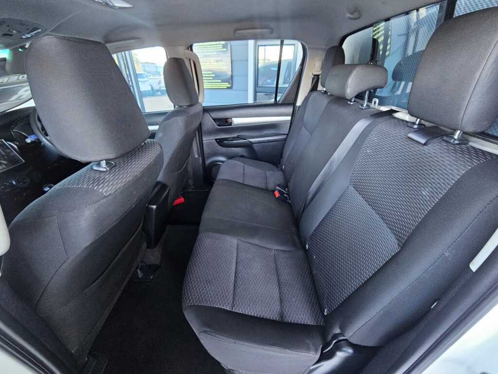 2017 TOYOTA HILUX 2.4 GD-6 RB SRX P/U D/C