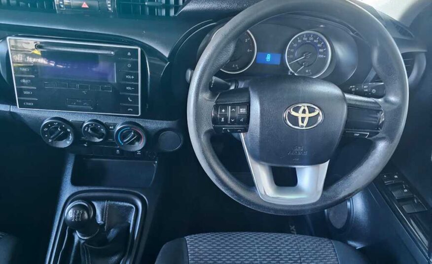 2017 TOYOTA HILUX 2.4 GD-6 RB SRX P/U D/C