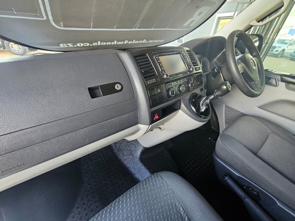 2012 VOLKSWAGEN T5 KOMBI 2.0 TDi (75KW) BASE (TRENDLINE)