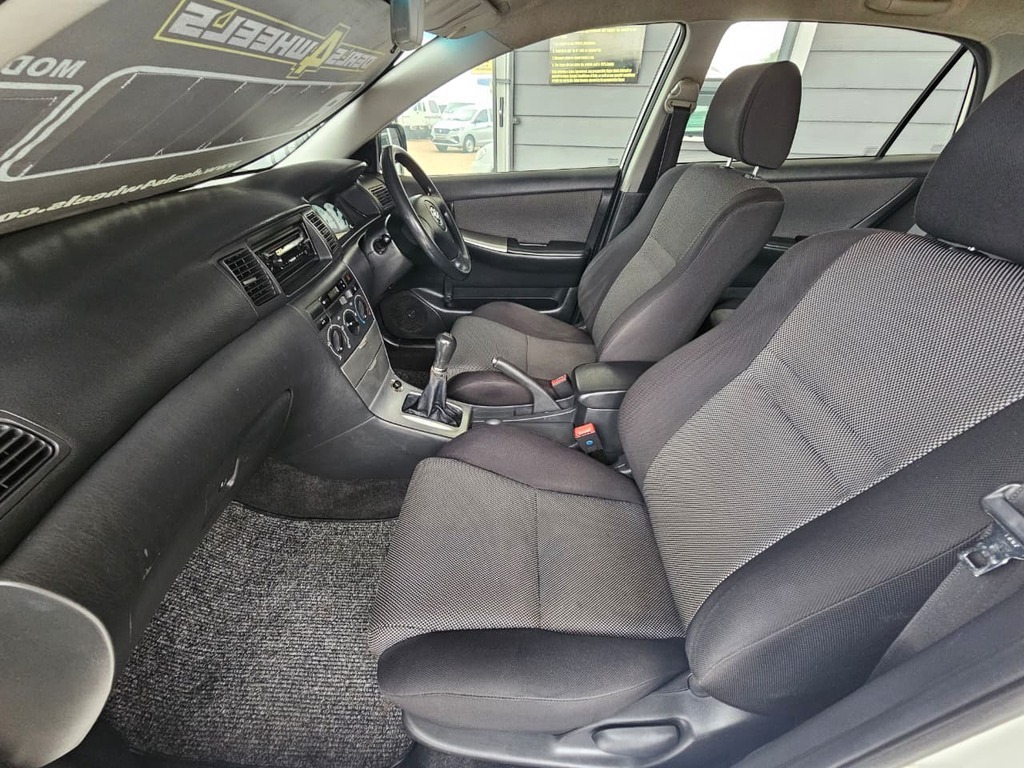 2003 TOYOTA RunX 140i R