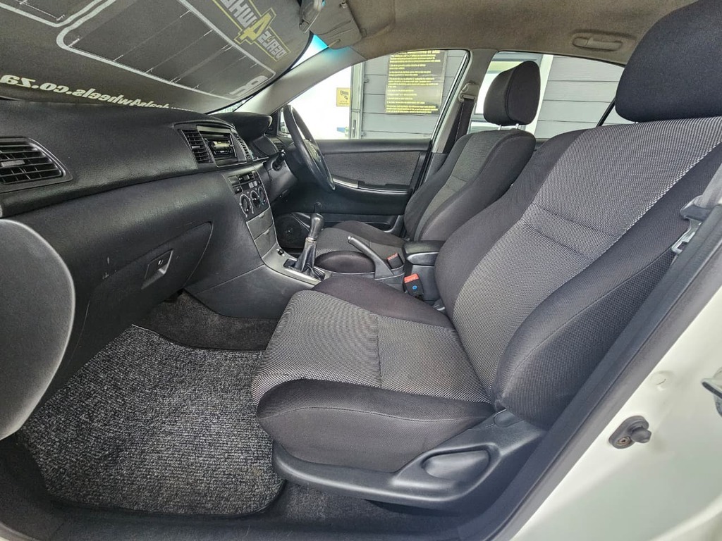2003 TOYOTA RunX 140i R