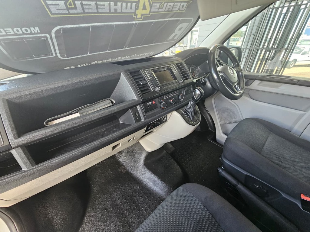 2017 VOLKSWAGEN T6 C/BUS 2.0 BiTDi SWB 132 KW 4MOT DSG F/C P/V