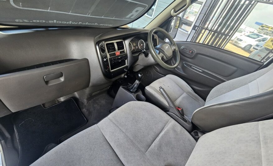 2017 HYUNDAI H100 2.6D F/C D/S