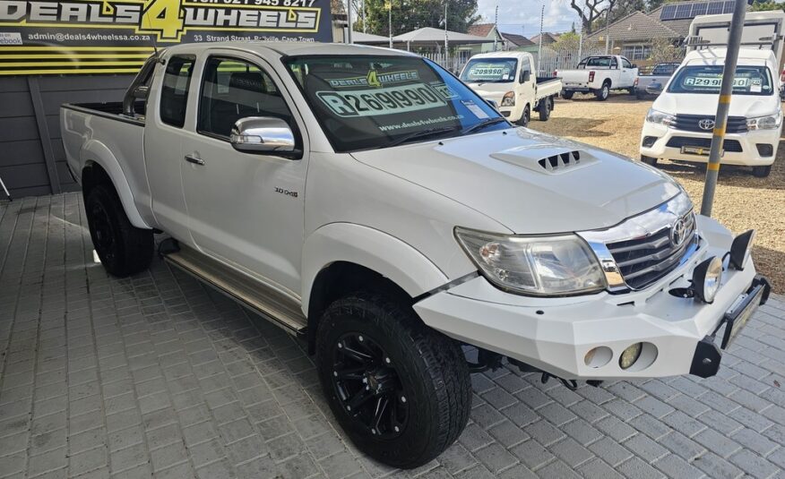 2013 TOYOTA HILUX 3.0D-4D RAIDER XTRA CAB P/U S/C