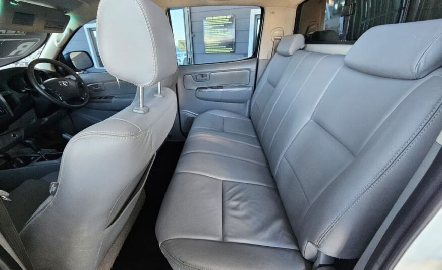 2009 TOYOTA HILUX 3.0 D-4D RAIDER 4X4 A/T P/U D/C
