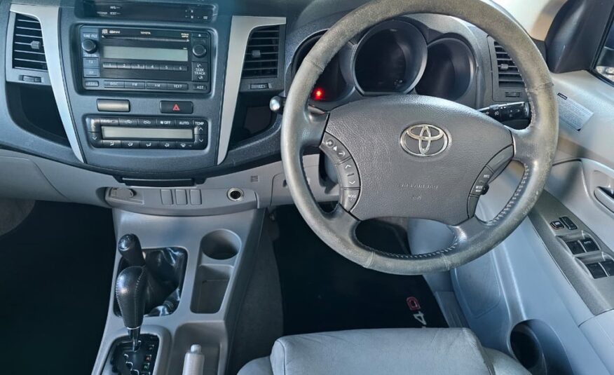 2009 TOYOTA HILUX 3.0 D-4D RAIDER 4X4 A/T P/U D/C