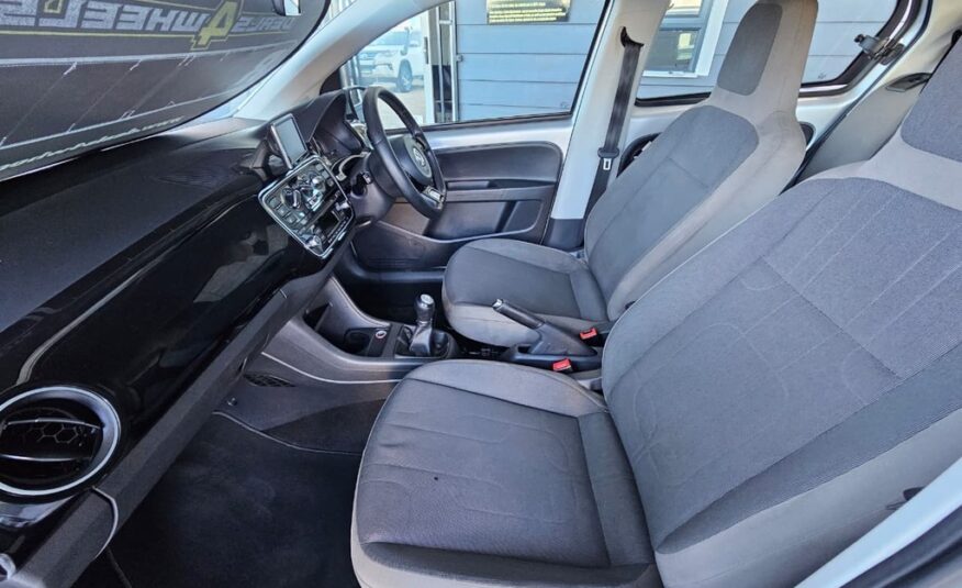2016 VOLKSWAGEN CROSS UP! 1.0 5DR