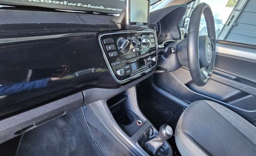 2016 VOLKSWAGEN CROSS UP! 1.0 5DR