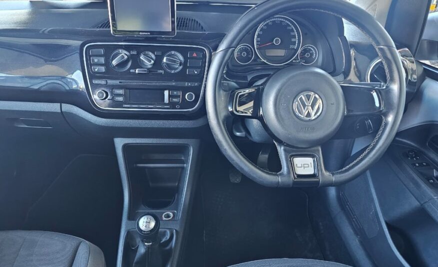 2016 VOLKSWAGEN CROSS UP! 1.0 5DR