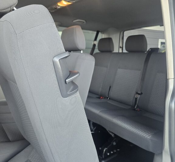 2015 VOLKSWAGEN T5 KOMBI 2.0 TDi 103kw (COMFORTLINE)