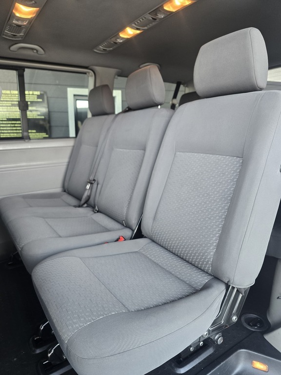 2015 VOLKSWAGEN T5 KOMBI 2.0 TDi 103kw (COMFORTLINE)