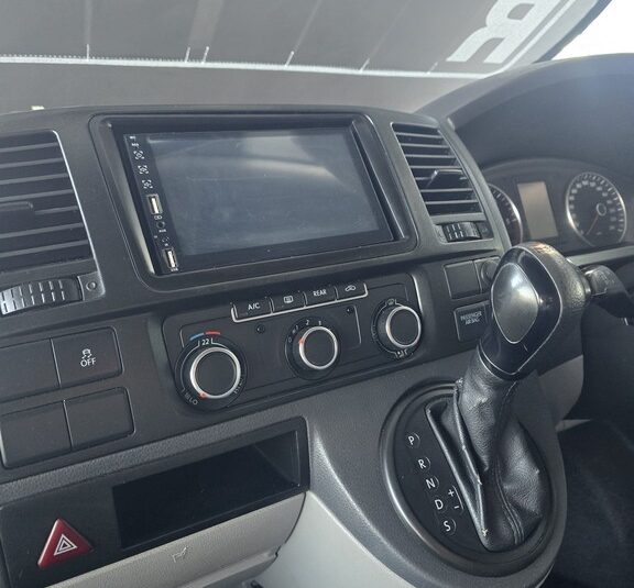 2015 VOLKSWAGEN T5 KOMBI 2.0 TDi 103kw (COMFORTLINE)