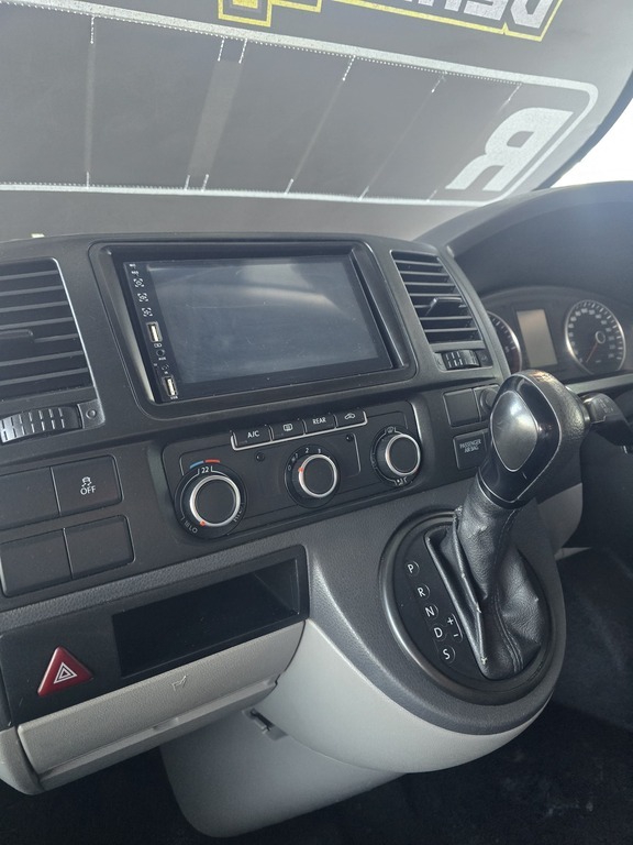 2015 VOLKSWAGEN T5 KOMBI 2.0 TDi 103kw (COMFORTLINE)