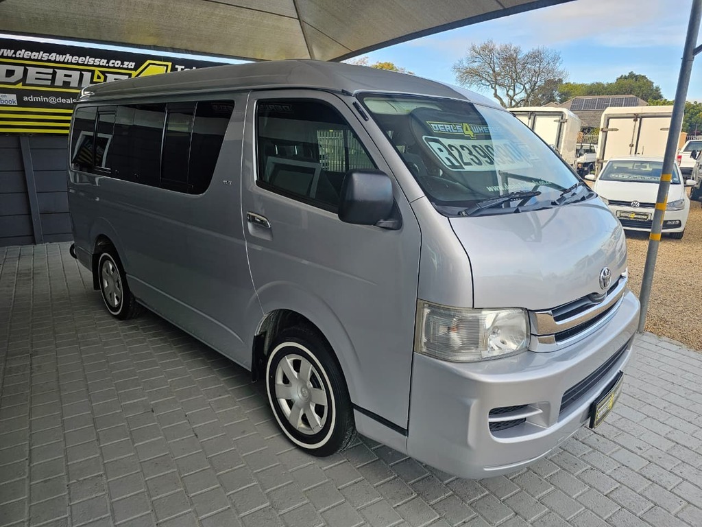 2009 TOYOTA QUANTUM 2.7 10 SEAT