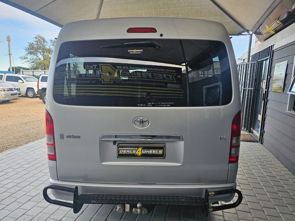 2009 TOYOTA QUANTUM 2.7 10 SEAT