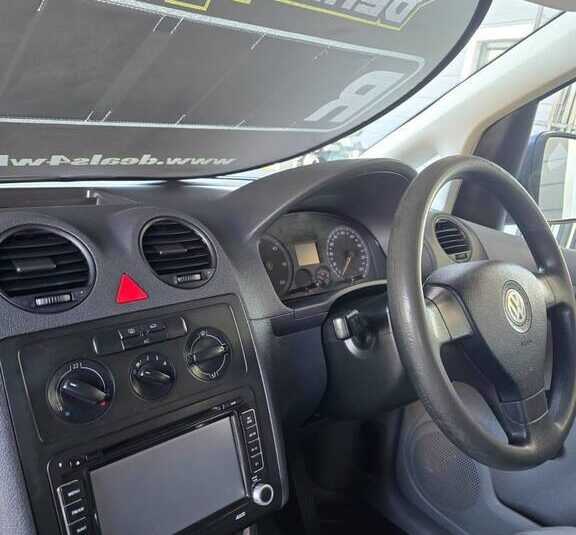 2010 VOLKSWAGEN CADDY MAXI CREW BUS 1.9TDi