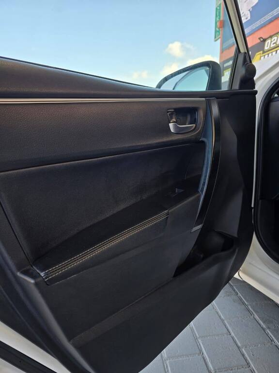 2017 TOYOTA COROLLA 1.4D PRESTIGE