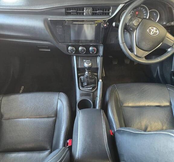 2017 TOYOTA COROLLA 1.4D PRESTIGE