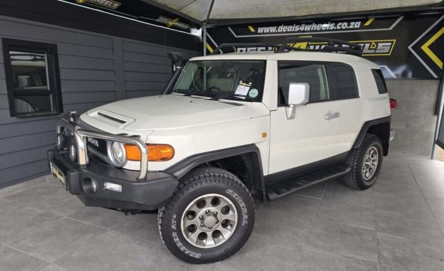2012 TOYOTA L/CRUISER FJ 4.0 V6 CRUISER