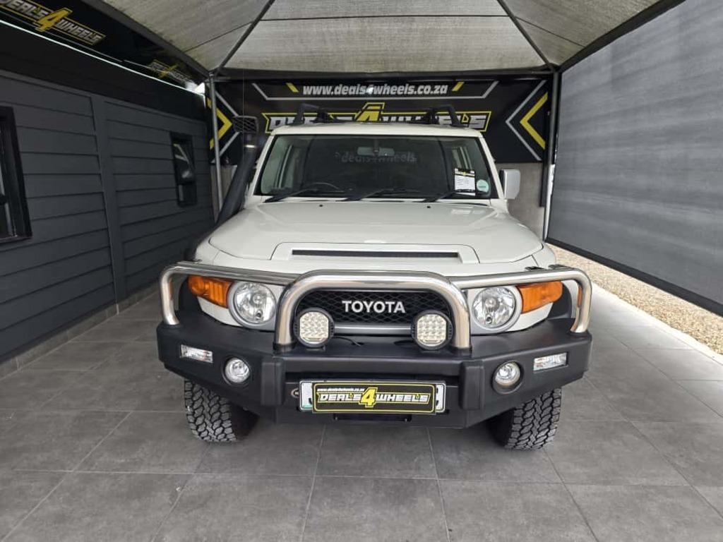 2012 TOYOTA L/CRUISER FJ 4.0 V6 CRUISER