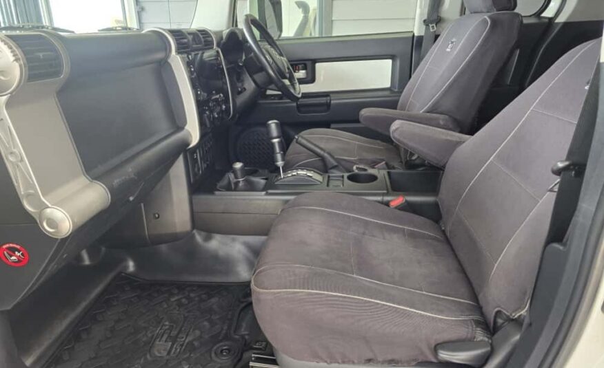 2012 TOYOTA L/CRUISER FJ 4.0 V6 CRUISER