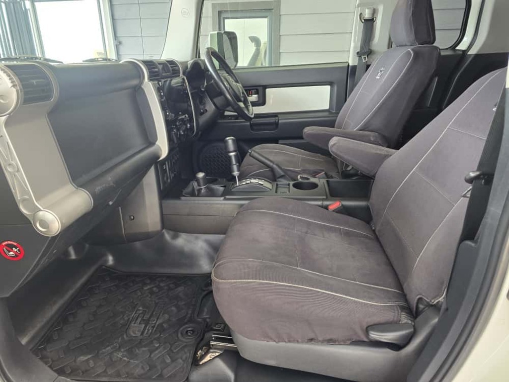 2012 TOYOTA L/CRUISER FJ 4.0 V6 CRUISER