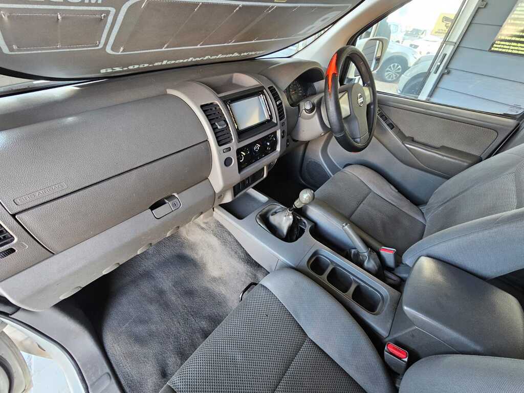 2011 NISSAN NAVARA 2.5 dCi LE P/U D/C