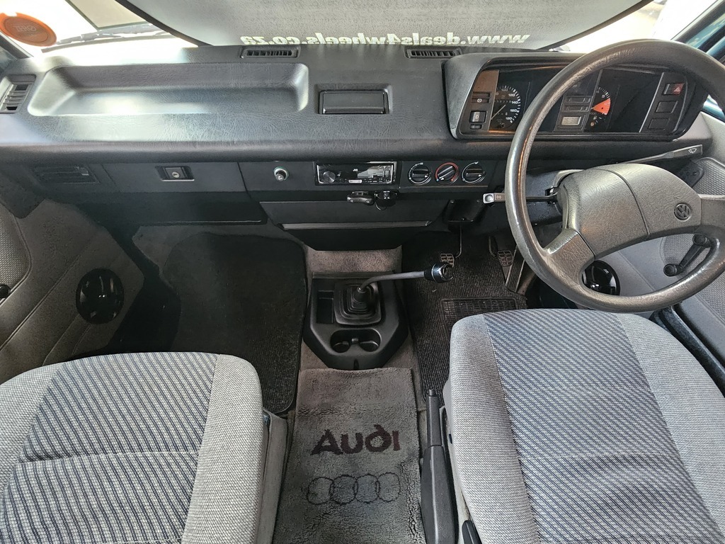 1996 VOLKSWAGEN VOLKSIE BUS 2.3