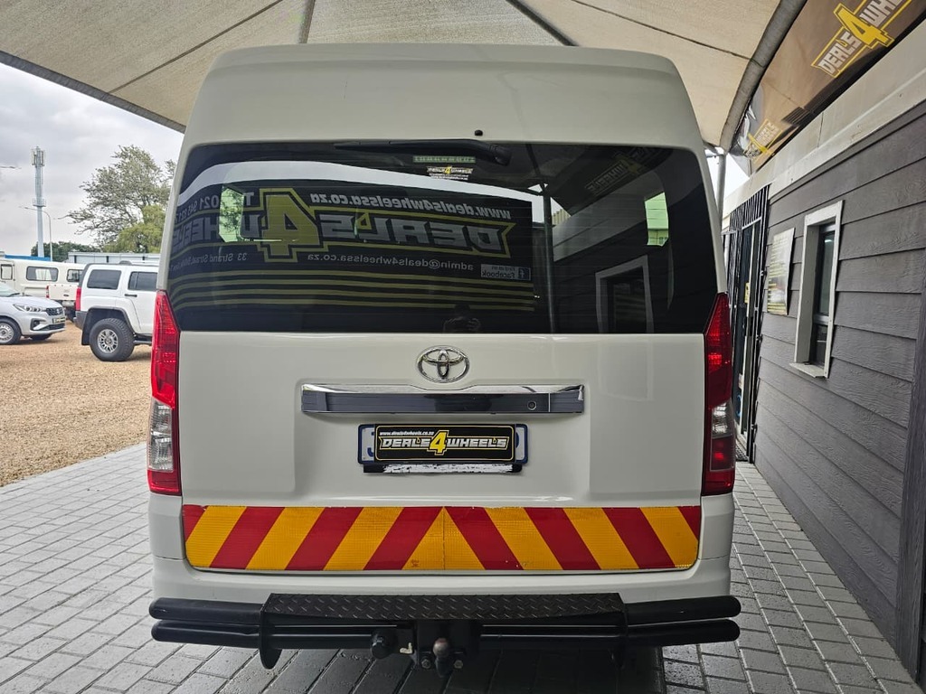 2020 TOYOTA QUANTUM 2.8 GL SLWB 14 SEAT