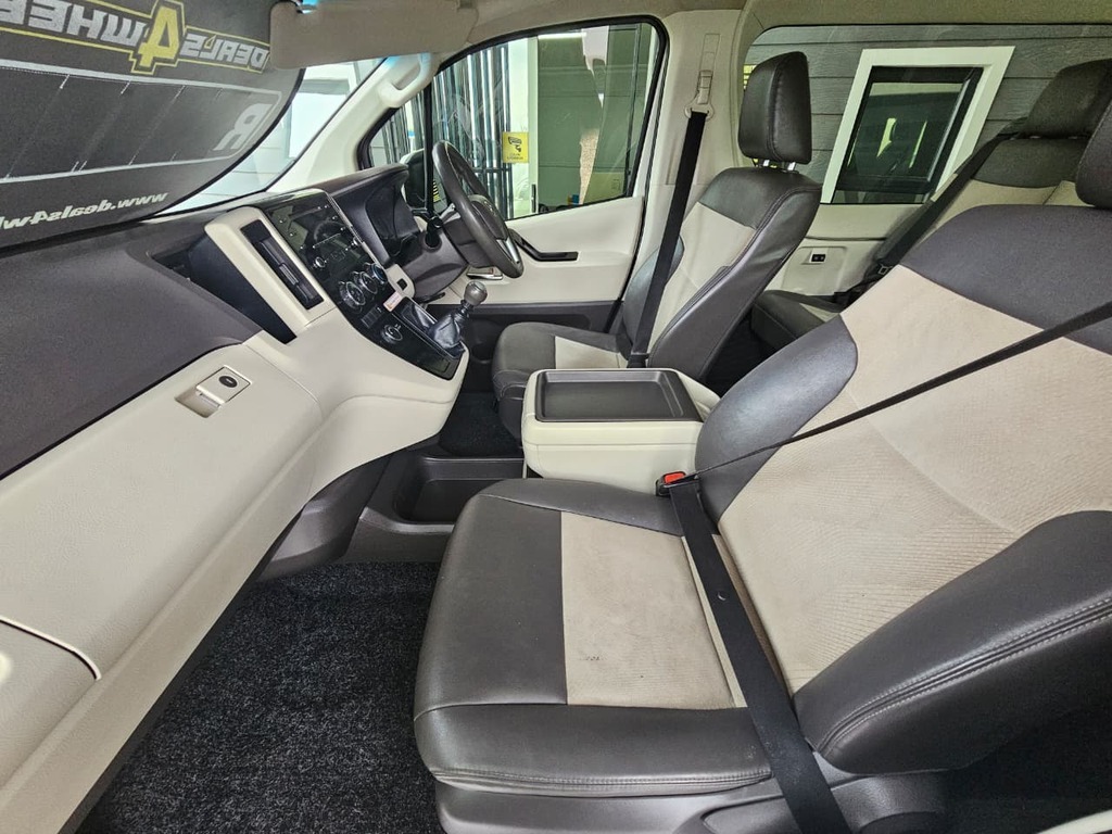 2020 TOYOTA QUANTUM 2.8 GL SLWB 14 SEAT