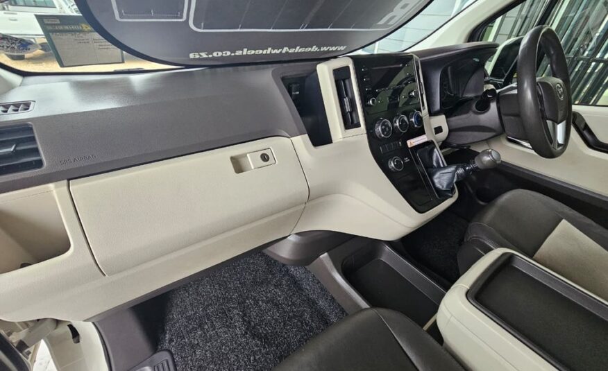 2020 TOYOTA QUANTUM 2.8 GL SLWB 14 SEAT