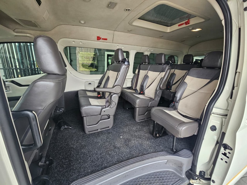 2020 TOYOTA QUANTUM 2.8 GL SLWB 14 SEAT