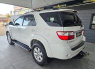 2011 TOYOTA FORTUNER 3.0D-4D R/B