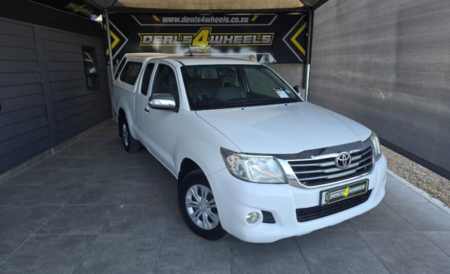 2011 TOYOTA HILUX 2.5 D-4D SRX XTRA CAB P/U S/C