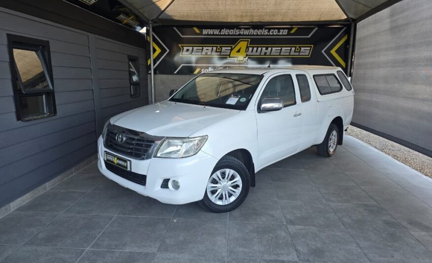 2011 TOYOTA HILUX 2.5 D-4D SRX XTRA CAB P/U S/C